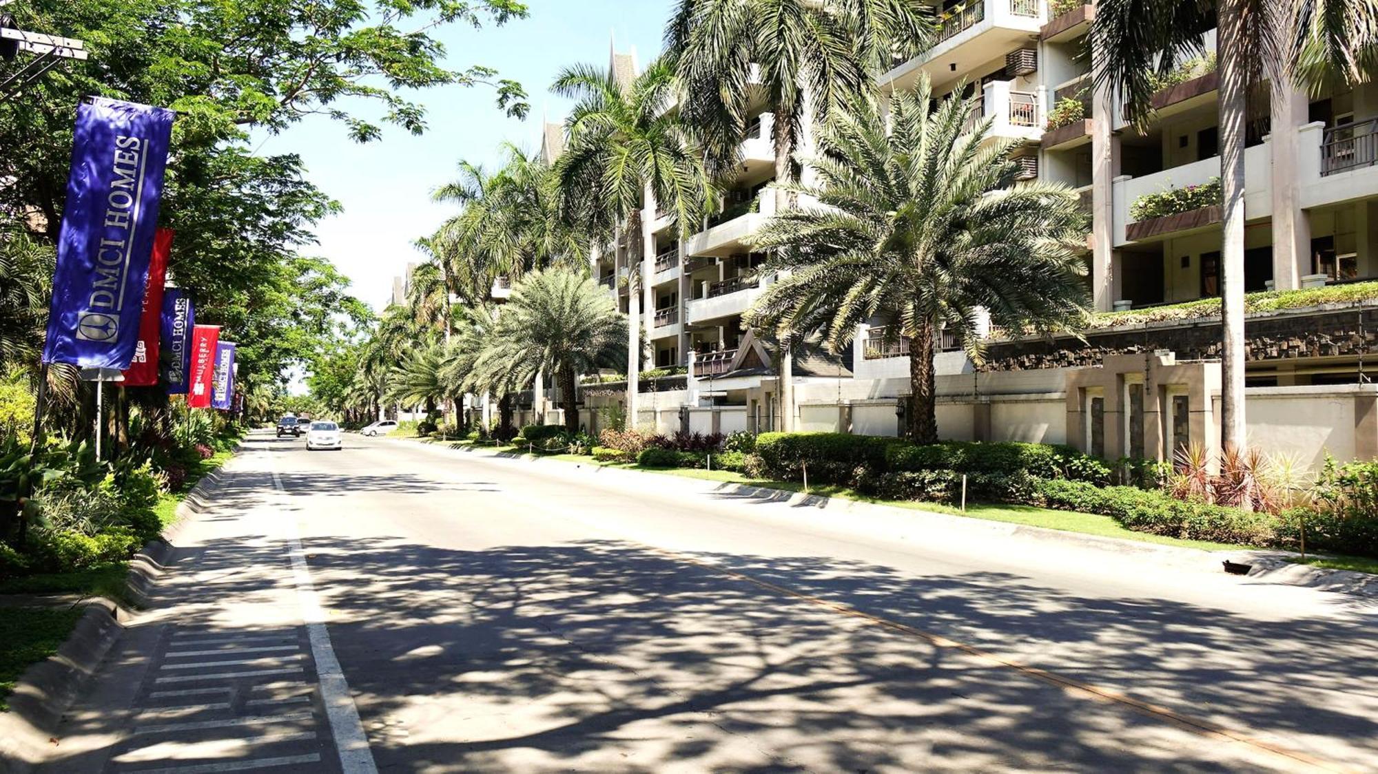 Stunning 2Br Apt, 65 Sq M Netflix At Rosewood Pointe Residences Near Bgc マニラ市 エクステリア 写真