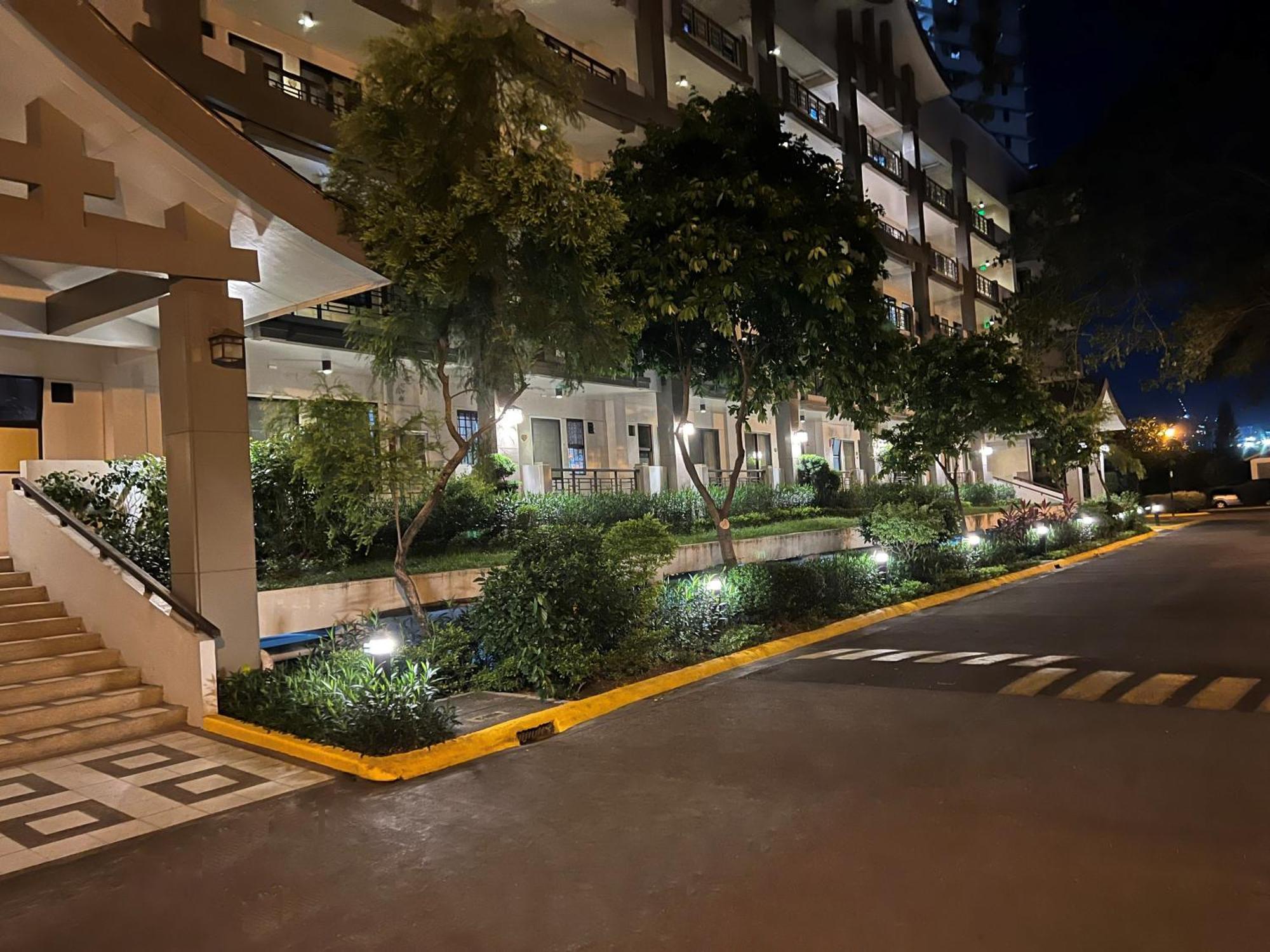 Stunning 2Br Apt, 65 Sq M Netflix At Rosewood Pointe Residences Near Bgc マニラ市 エクステリア 写真
