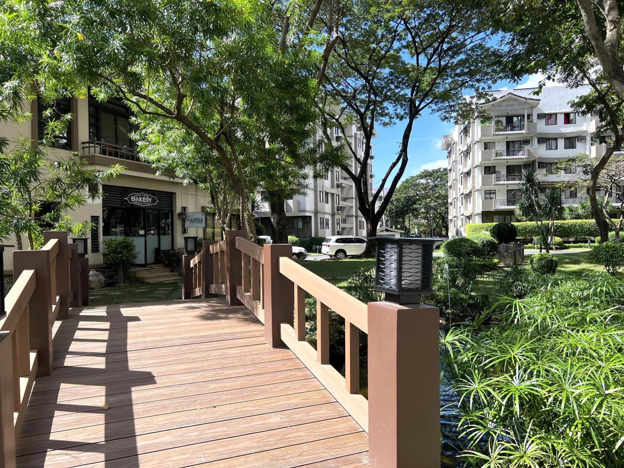 Stunning 2Br Apt, 65 Sq M Netflix At Rosewood Pointe Residences Near Bgc マニラ市 エクステリア 写真